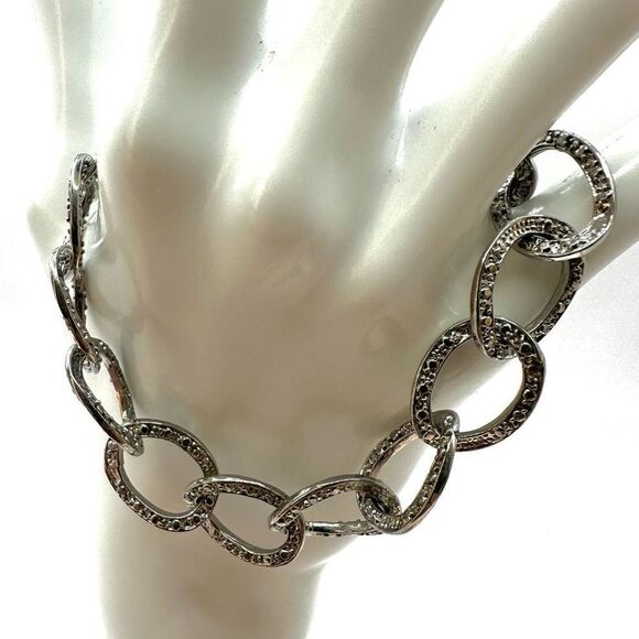 Silver tone link bracelet - Picture 2 of 7